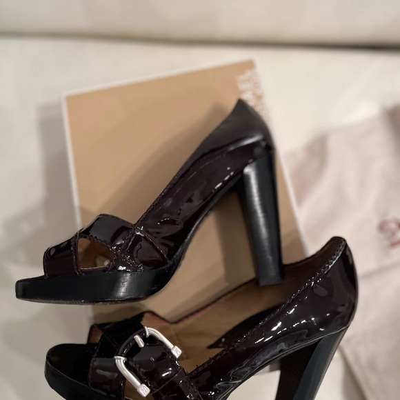 Michael Kors milan patent pump chocolate - Picture 13 of 14